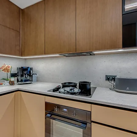 Premium With Sea View & Free Parking