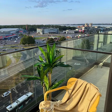 Apartment Premium With Sea View & Free Parking *