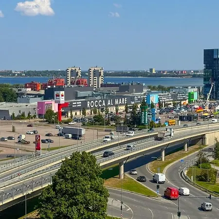 Apartment Premium With Sea View & Free Parking *